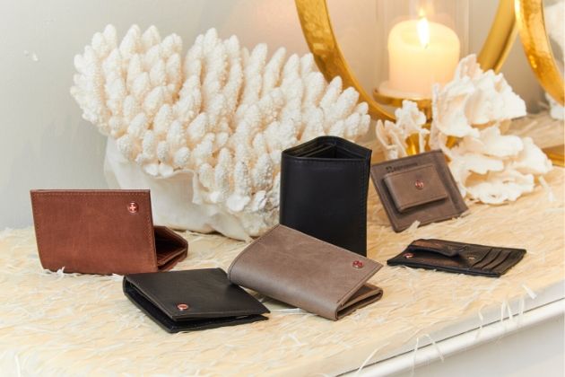 different types of wallets