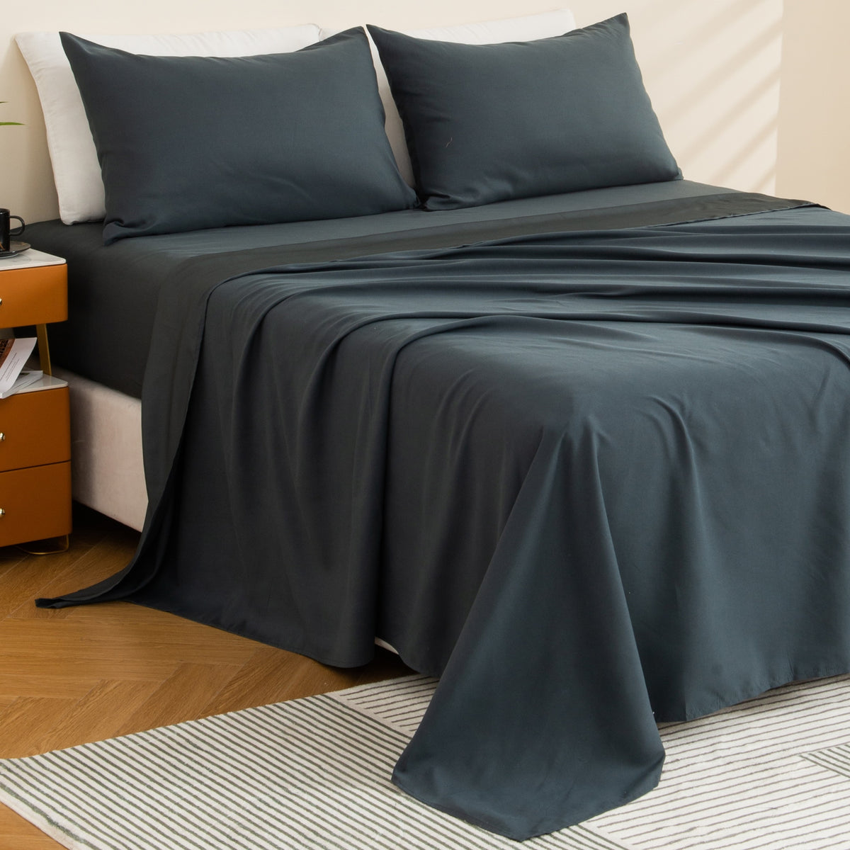 Alpine Swiss 4 Piece Bed Sheet Set Queen King Soft Comfort Hotel Luxury Bedding – Gray