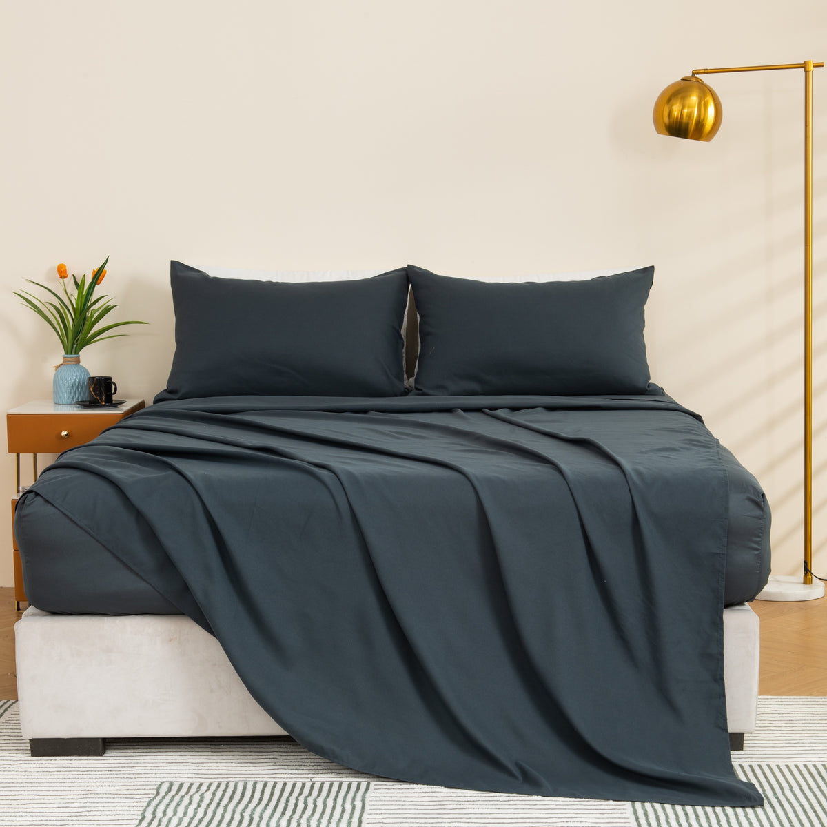 Alpine Swiss 4 Piece Bed Sheet Set Queen King Soft Comfort Hotel Luxury Bedding – Gray