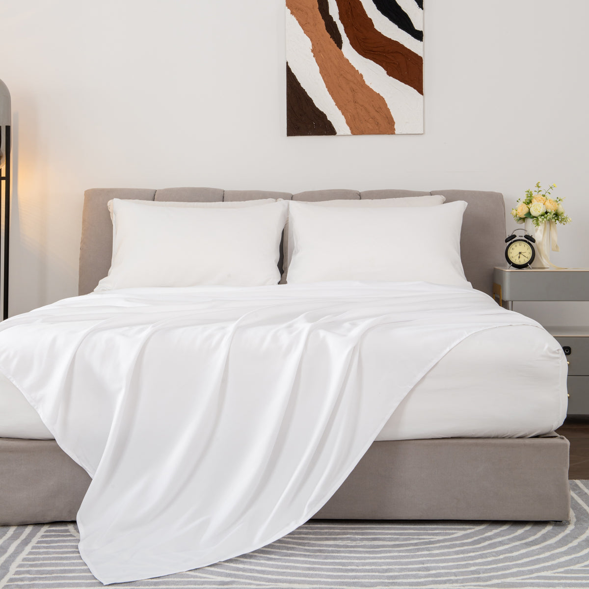 Alpine Swiss 4 Piece Bed Sheet Set Queen King Soft Comfort Hotel Luxury Bedding – White