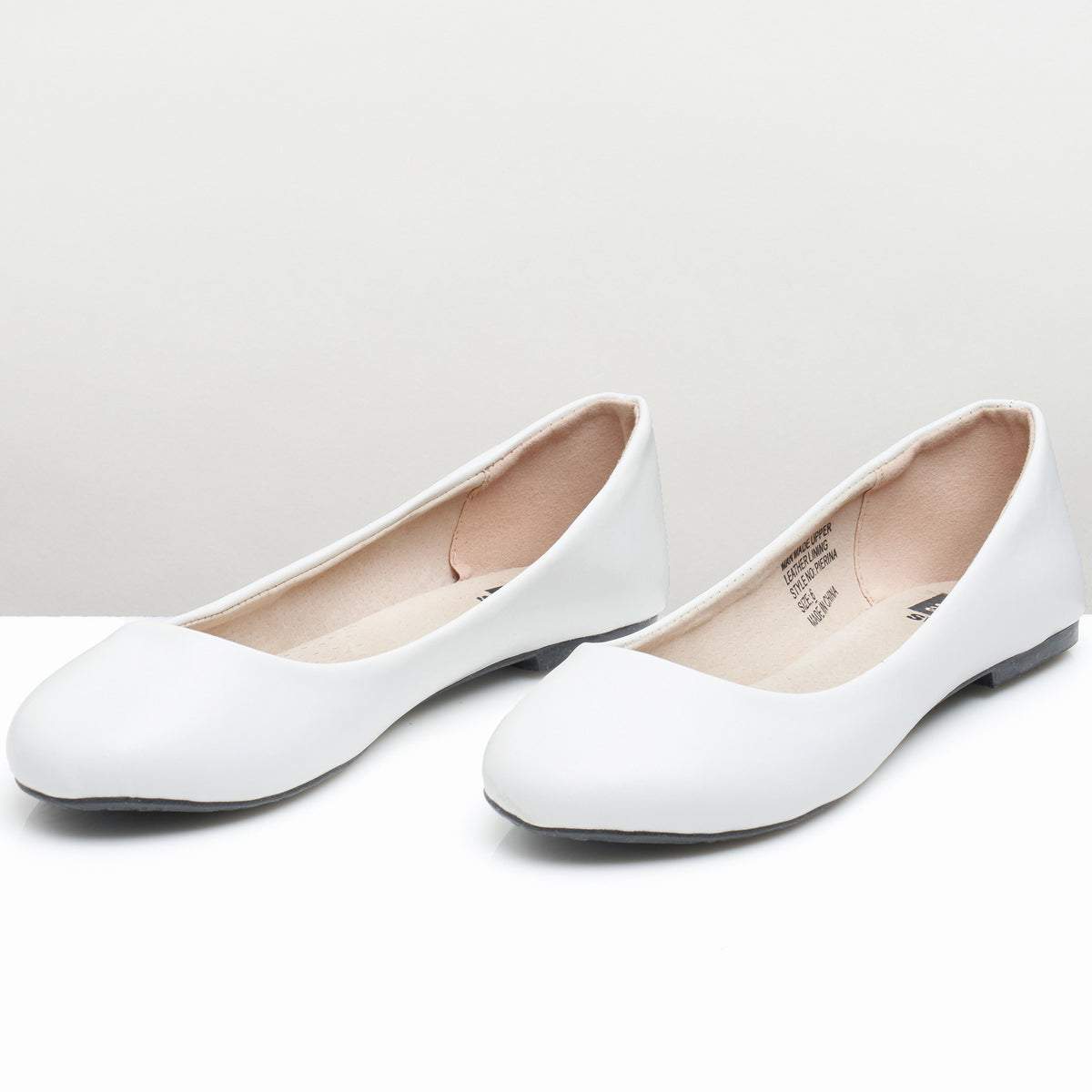 Alpine Swiss Pierina Womens Classic Round Toe Ballet Flats Work Slip On Shoes – White