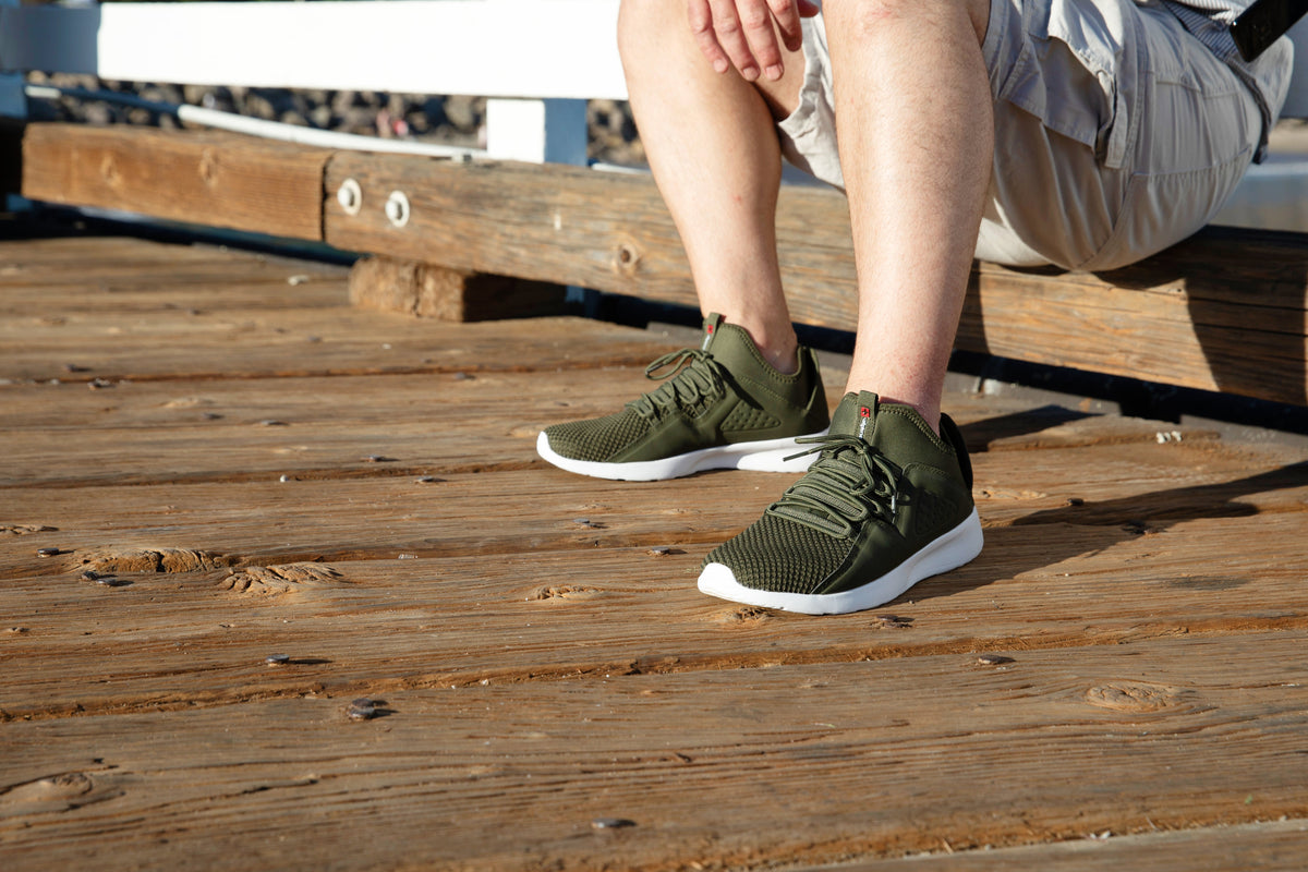What Are The Top 7 Men's Shoes To Wear With Shorts?