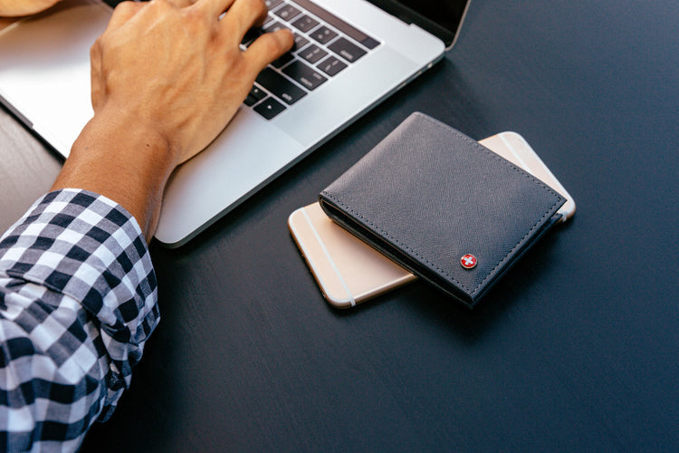 15 Types of Wallets: Here is How to Choose