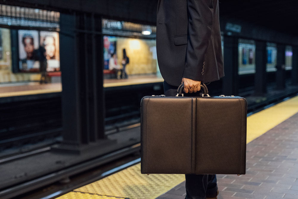 6 Types Of Office Bags For Men That Will Make You Stylish And Comfy