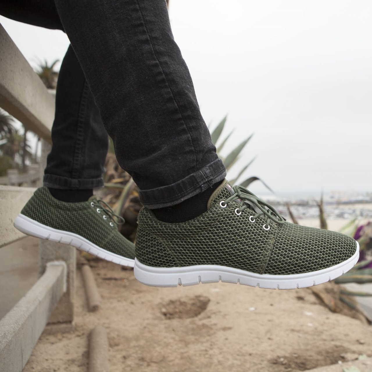 What Are Men’s Best Workout Shoes? Ultimate Guide from Alpine Swiss