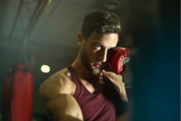 man wearing a tank top to the gym